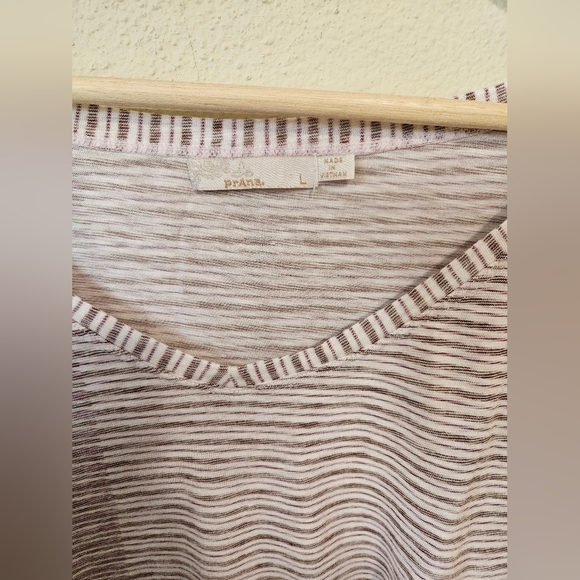 PRANA Women's Free Float Top L - Picture 4 of 10